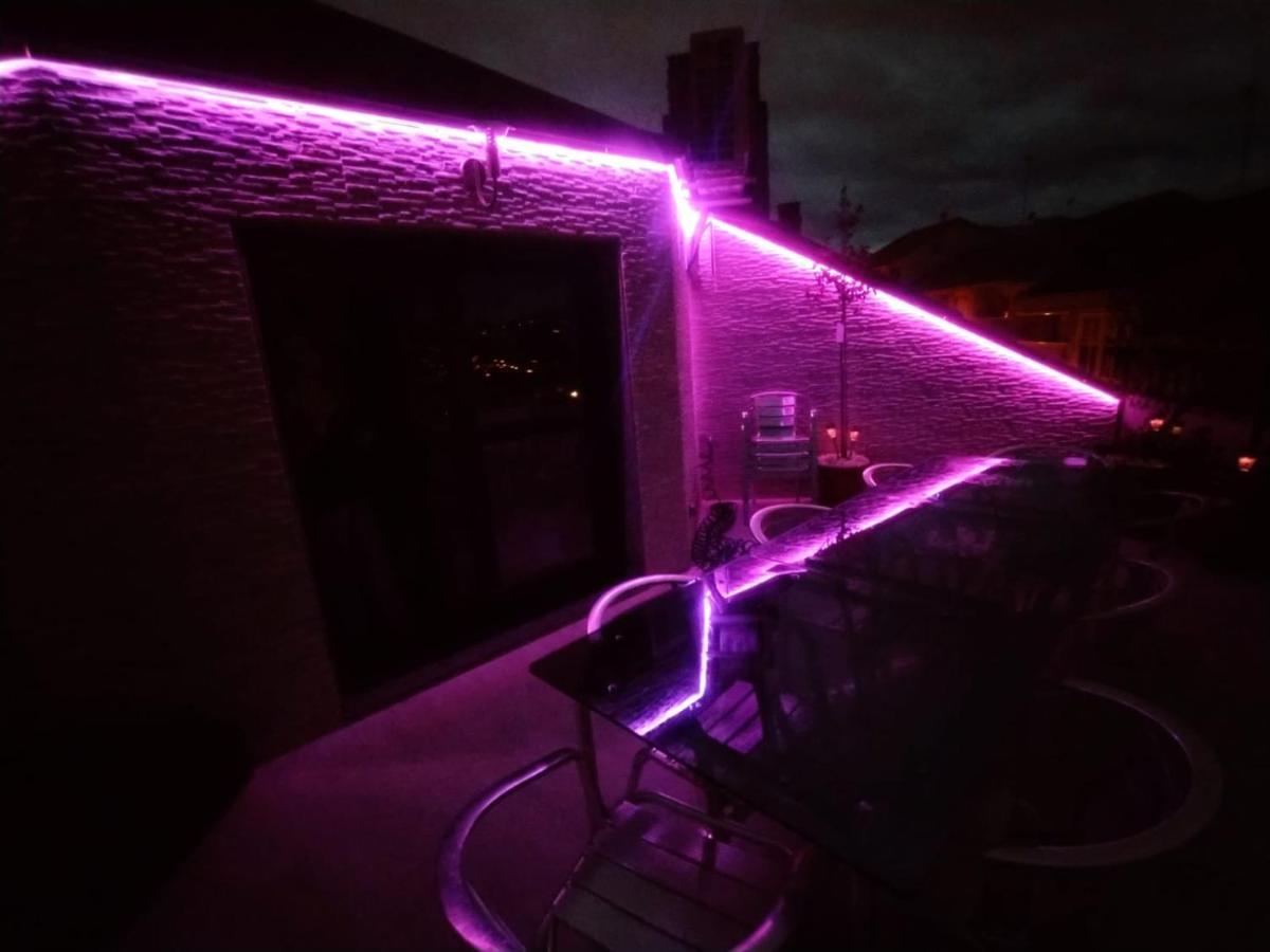 コマルカ・デ・オウレンセDuplex Grandes Cristaleras Impresionantes Vistasアパートメント エクステリア 写真